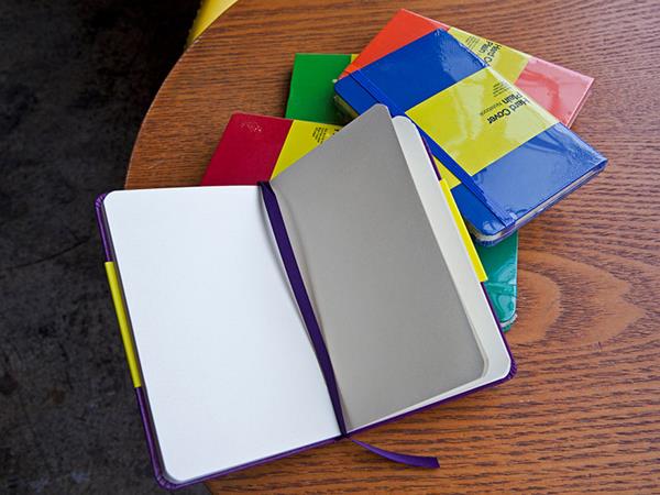 Moleskine notebook, hardcover, large ruled/lined 80 pages, elastic closure, belly bands