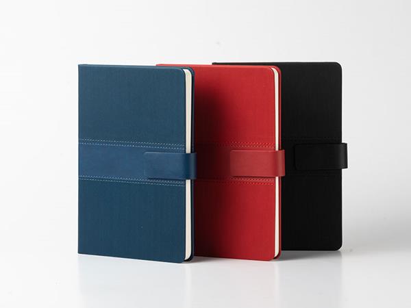 PU Leather notebooks with magnetic buckle, 80 squared pages