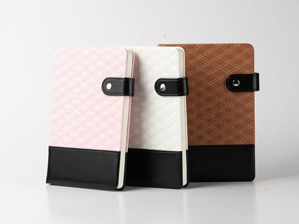 PU Leather notebooks with magnetic buckle, 80 squared pages